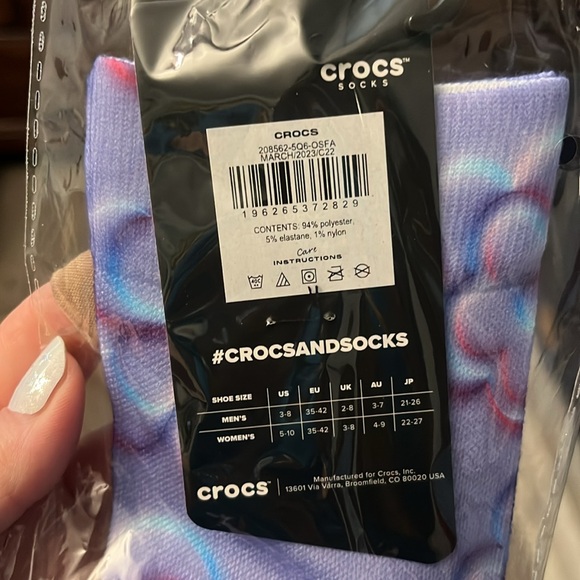 Two Pair crocs socks lavender and magenta - Picture 2 of 5